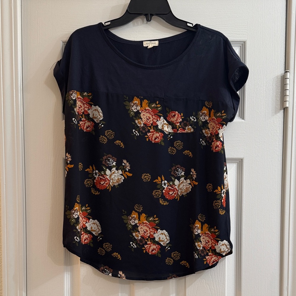 Floral Print Navy Top
